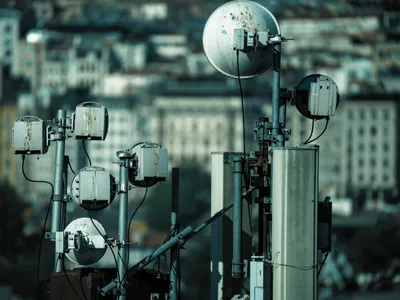 servicios de telecomunicaciones